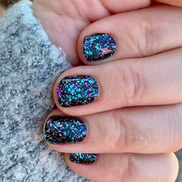 Color street retired set bundle (Scot topic/Fort Worth It/ Holidaze) - Picture 6 of 7